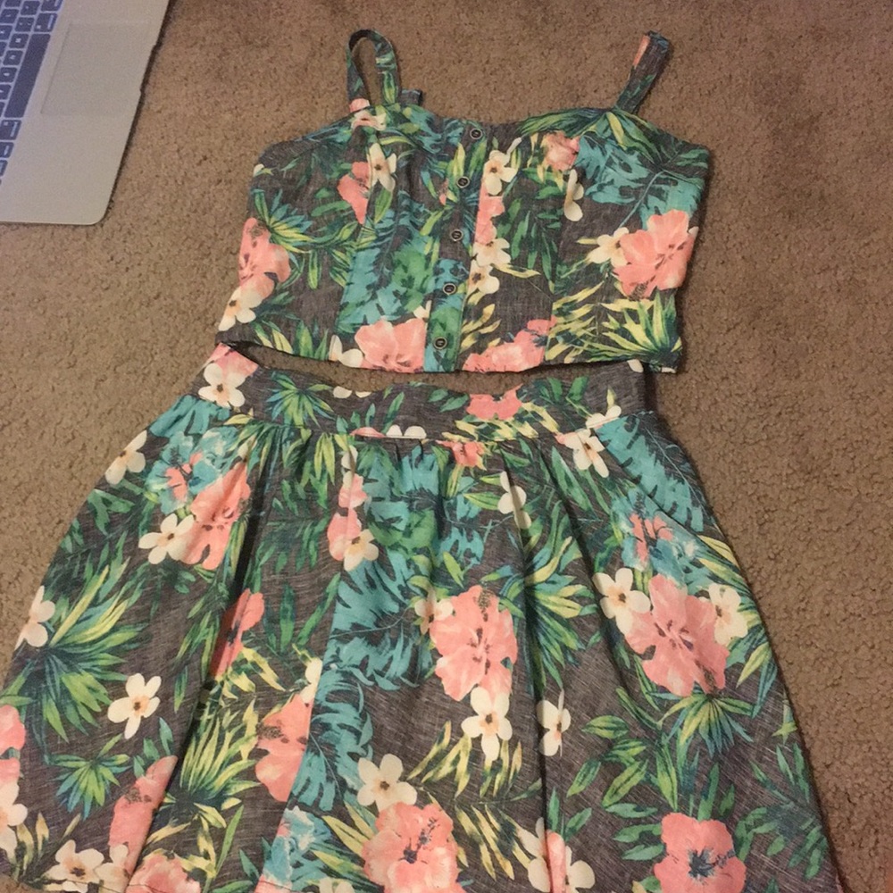 Floral matching crop top and skirt